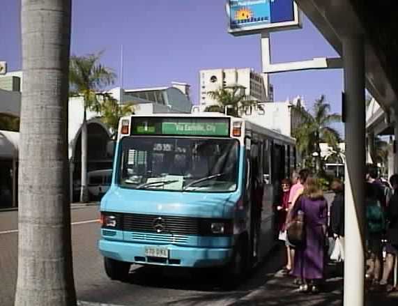 Sunbus Mercedes 673DKL